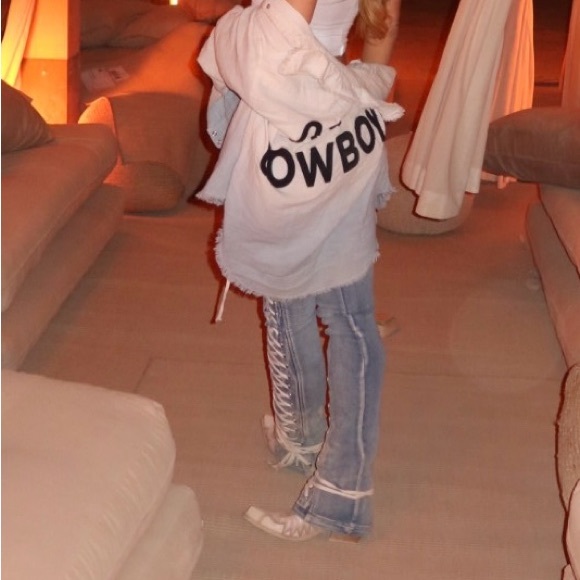 Stylish Lace-Up Blue Jeans - Picture 6 of 8